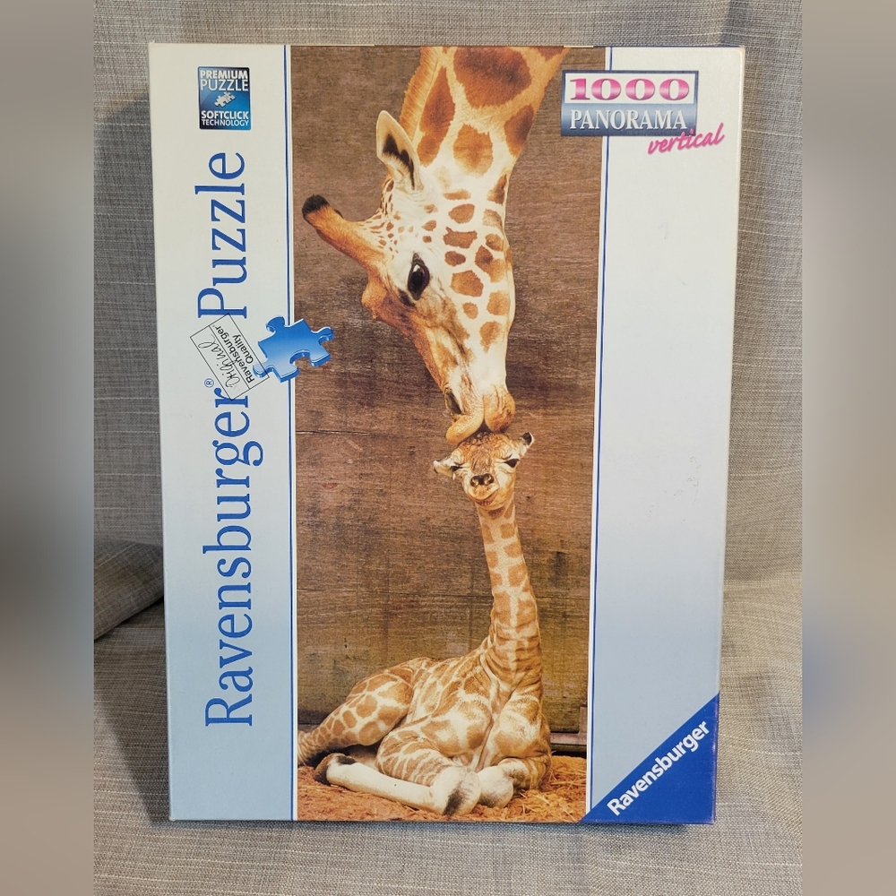 2009 Ravensburger The First Kiss - Giraffe 1000 Piece Panorama Puzzle